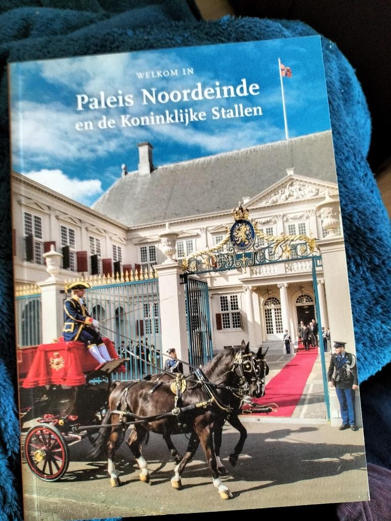 Paleis Noordeinde en de koninklijke stallen, Verzenden