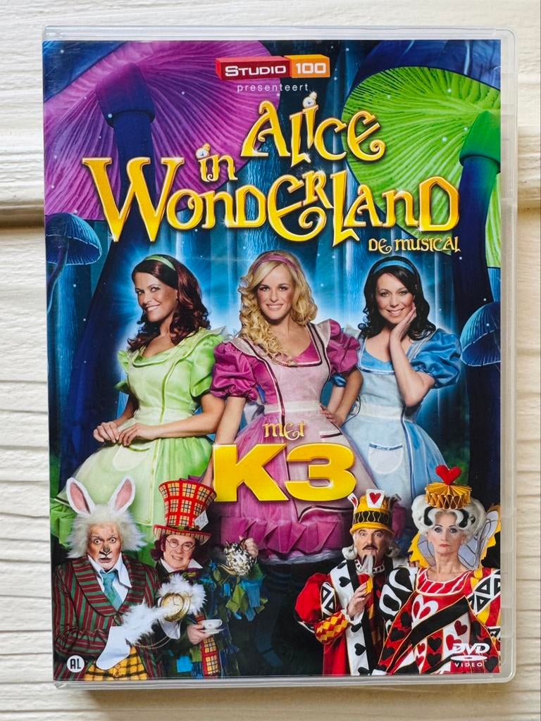 K3 DVD: Alice in Wonderland (musical), Ophalen of Verzenden