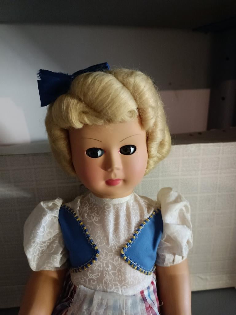 Oude pop,nog in originele doos, Ophalen of Verzenden, Gebruikt