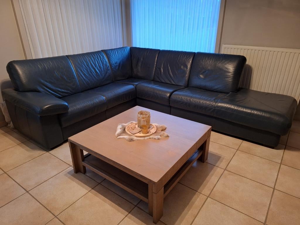 lederen hoeksalon, Ophalen