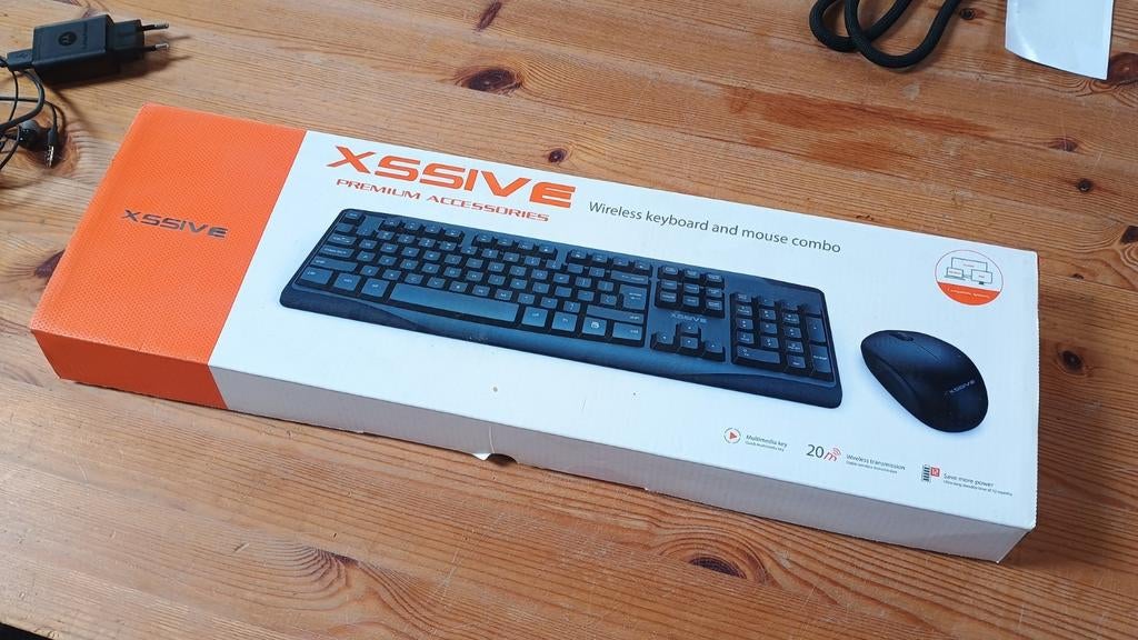 Xssive wireless Keyboard Mouse Azerty FR, Ophalen of Verzenden, Azerty, Zo goed als nieuw