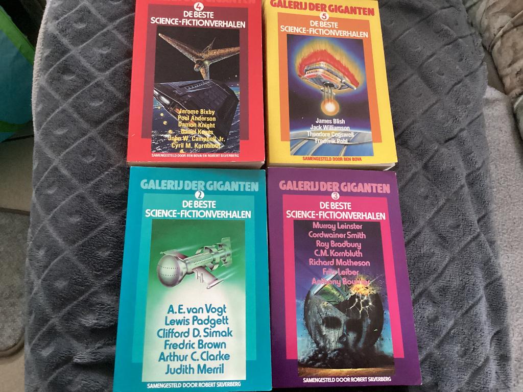 Galerij der giganten - de beste science fiction verhalen, Enlèvement ou Envoi