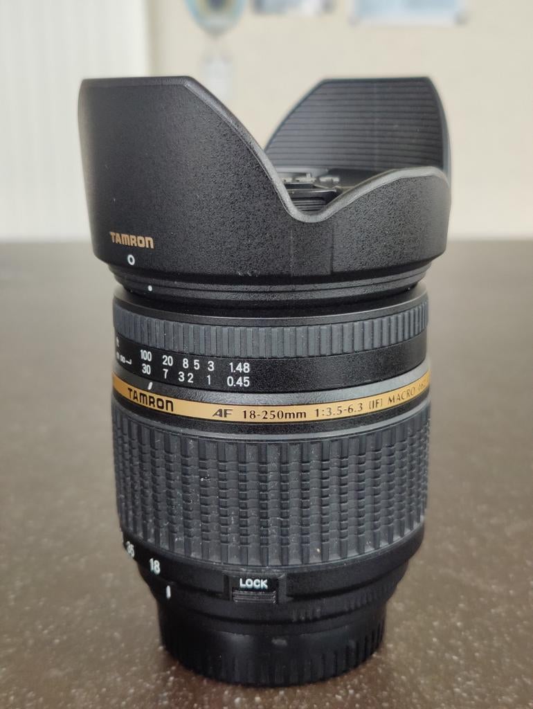 Objectif zoom Tamron 18-250 AF f 3,5 - 6,3, Enlèvement, Utilisé, Zoom