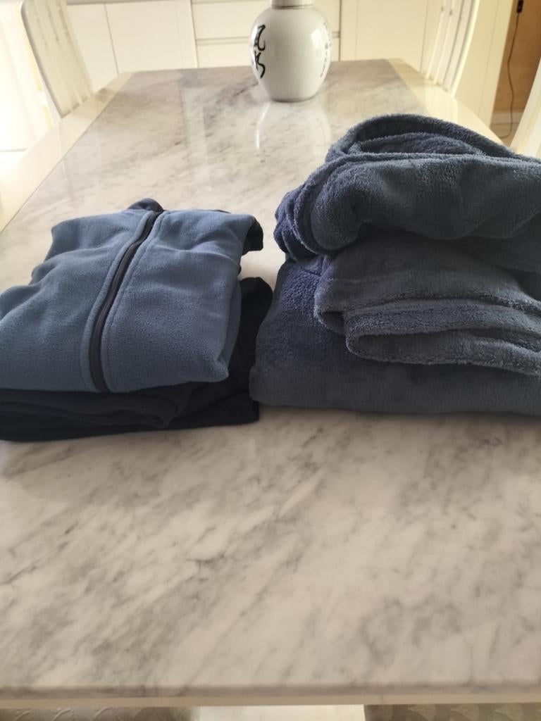 Peignoir et pyjama homme bleu foncé, Kleding | Heren, Pyjama's, Ophalen