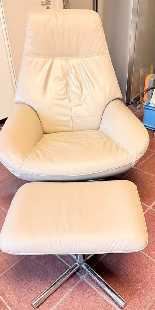 Relax zetel met voetenbank, Ophalen, Zo goed als nieuw