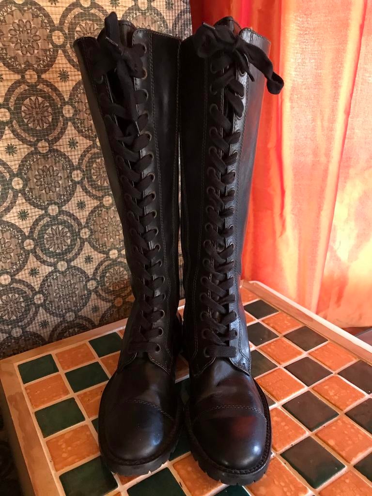 Toffe zwarte laarzen met veters en rits maat 37, Kleding | Dames, Schoenen, Ophalen of Verzenden, Nieuw, Zwart