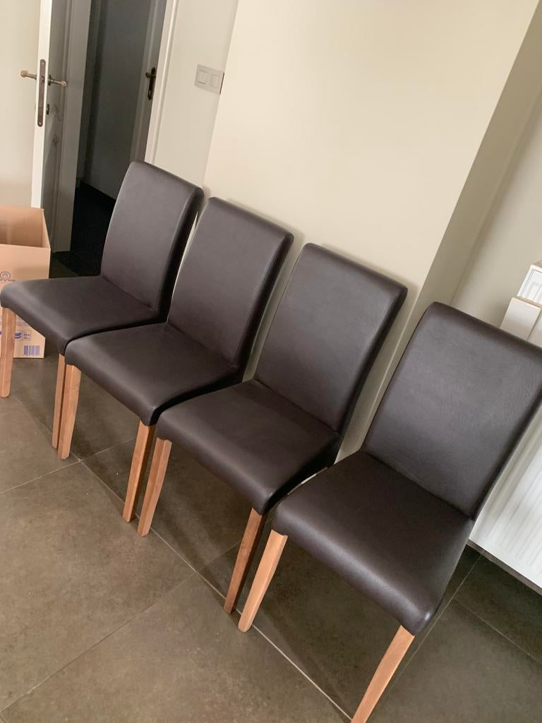 4 eetkamer stoelen , skai , donker bruin., Huis en Inrichting, Stoelen, Ophalen, Nieuw, Bruin
