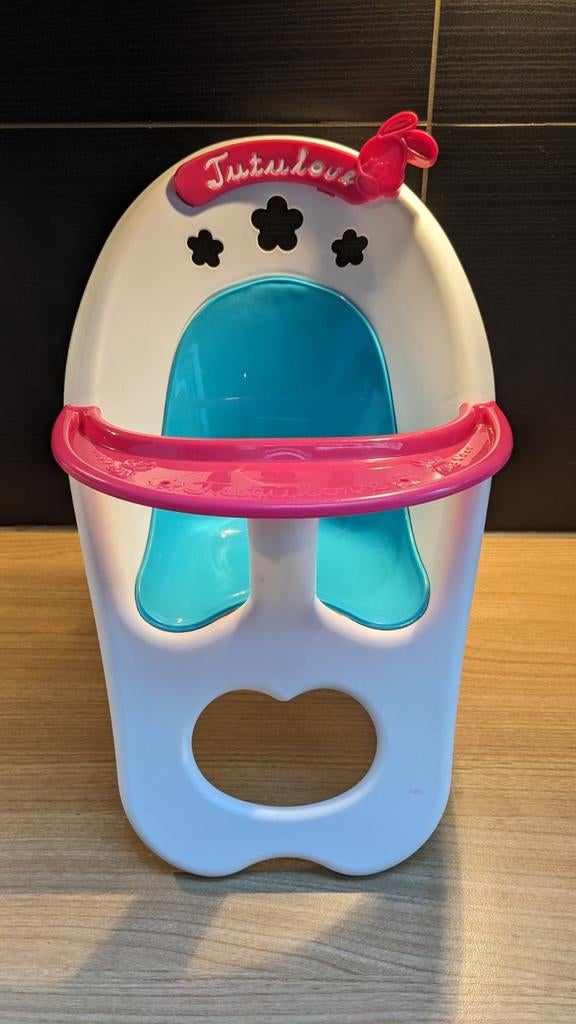 Maaltijdstoel voor poppen, Zo goed als nieuw