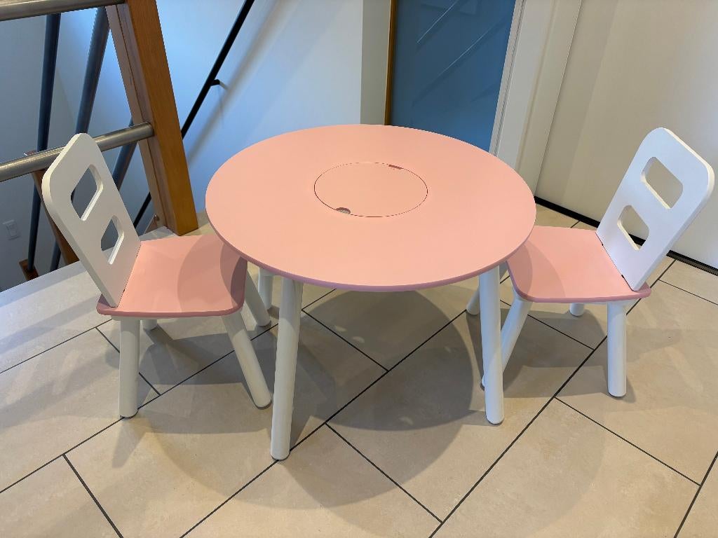 Mooie tafel met 2 stoeltjes voor poppen, Enlèvement, Comme neuf