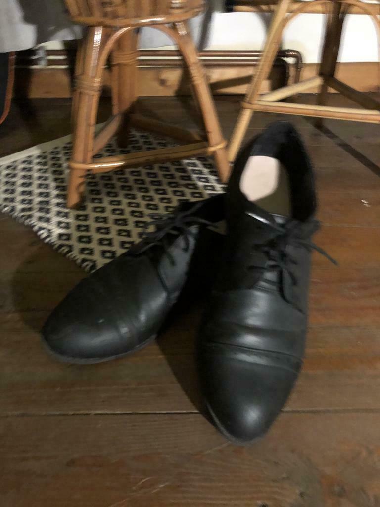 Veterschoenen, Schoenen met lage hakken, Zwart, Ophalen of Verzenden, Zo goed als nieuw