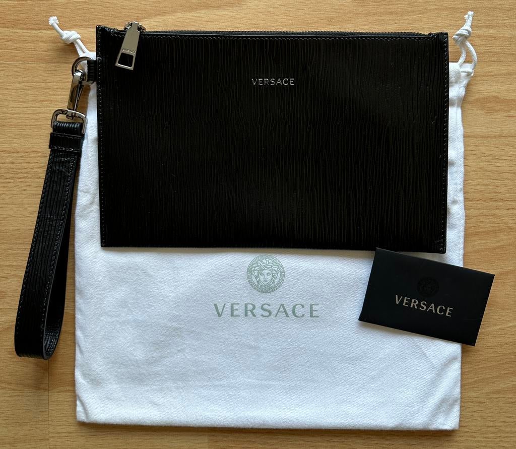 NEW! VERSACE Pochette Black Leather Pouch Clutch Bag Purse, Enlèvement, Neuf