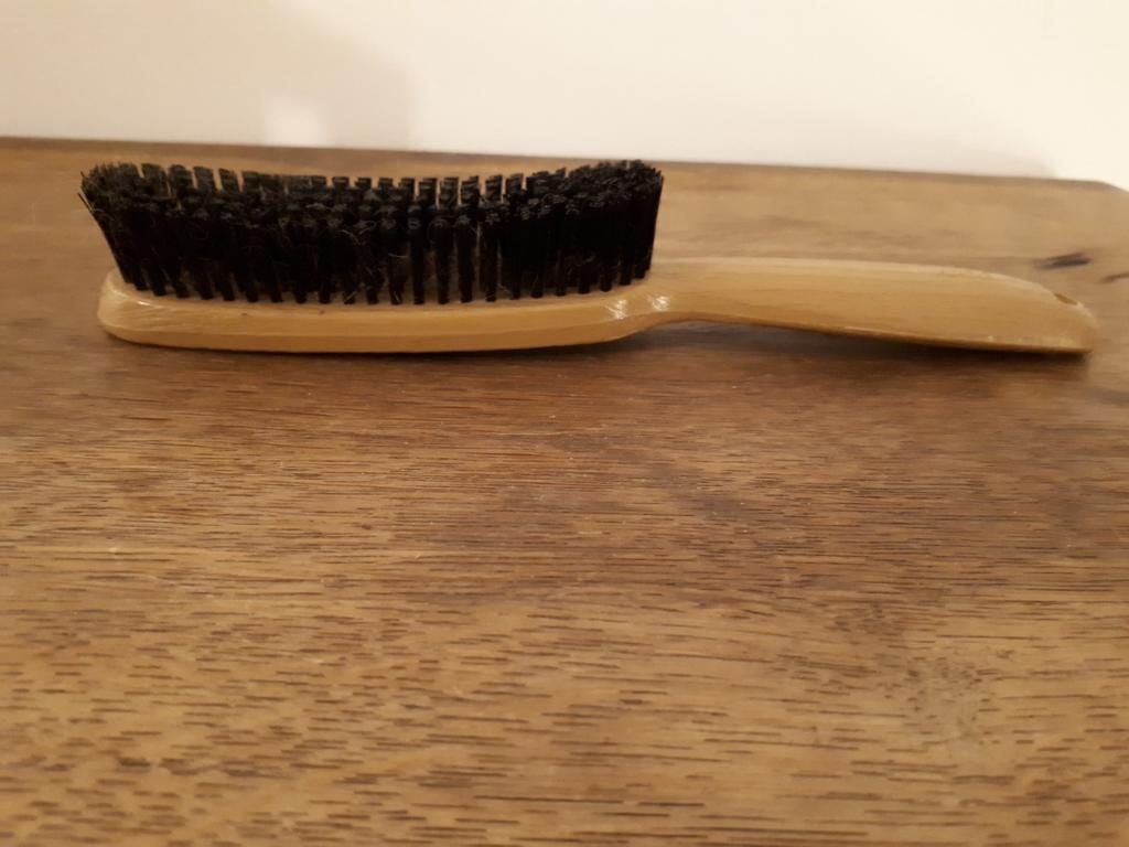 BROSSE À CHEVEUX Vintage Avon FLAIR, Enlèvement ou Envoi, Comme neuf, Peigne ou Brosse