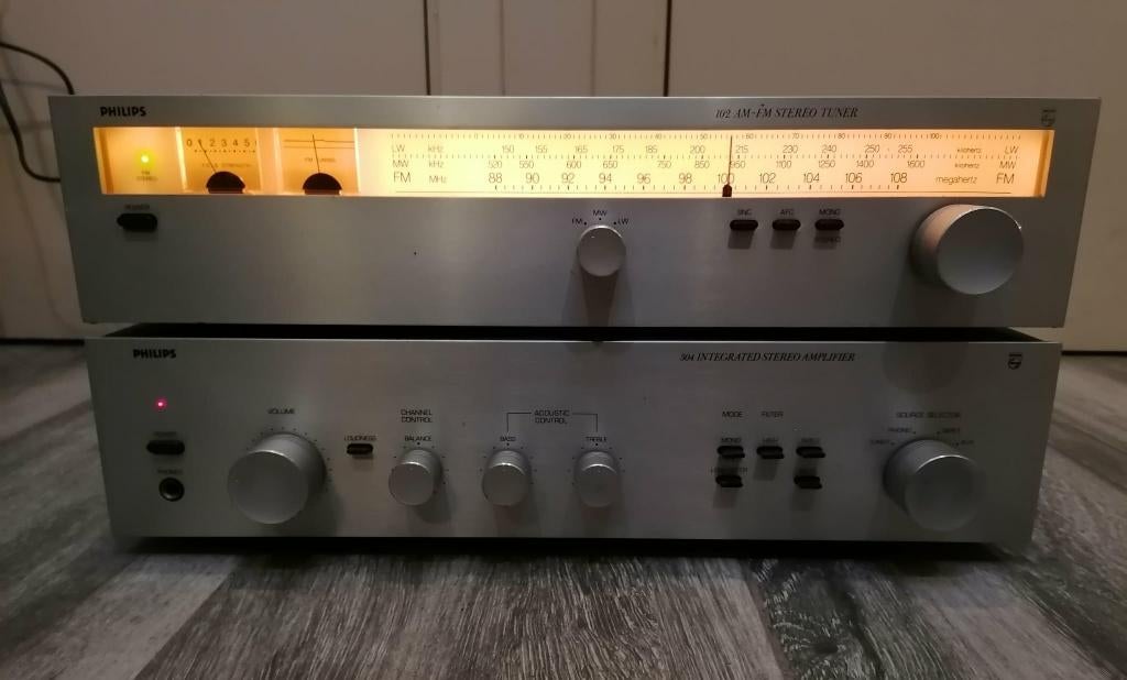 Philips AH304 Stereo versterker + tuner, Enlèvement, Comme neuf, Tuner ou Radio, Philips