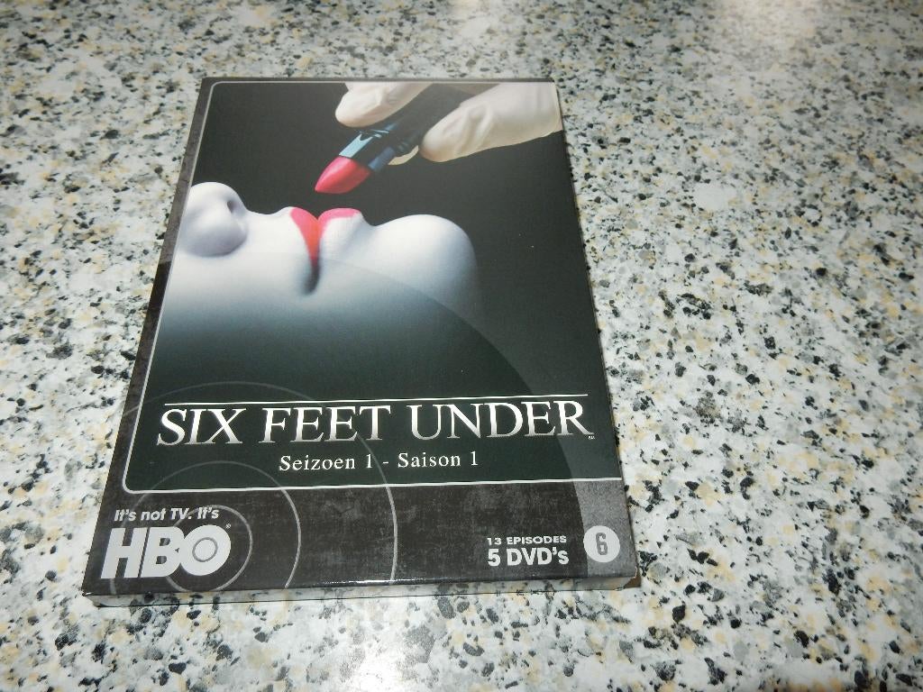 nr.1149 - Dvd: six feet under seizoen 1, À partir de 6 ans, Enlèvement ou Envoi, Comme neuf, Drame