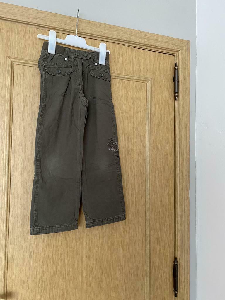 Pantalon fille cool kaki Taille 116, Enfants & Bébés, Vêtements enfant | Taille 116, Pantalon, C&A, Enlèvement ou Envoi, Utilisé