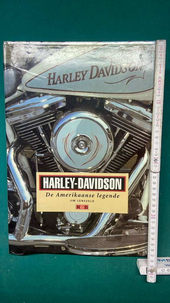 Harley davidson de amerikaanse legende boek, Ophalen, Zo goed als nieuw