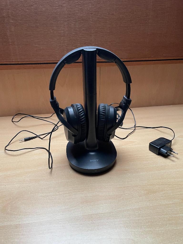 Sony draadloze headset met docking, Ophalen of Verzenden, Zo goed als nieuw, Draadloos, Volumeregelaar