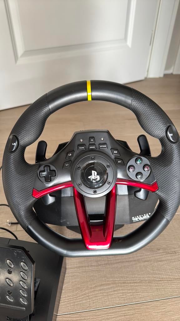 Volant pedalier Playstation, Sans fil, Utilisé, PlayStation 4, Enlèvement