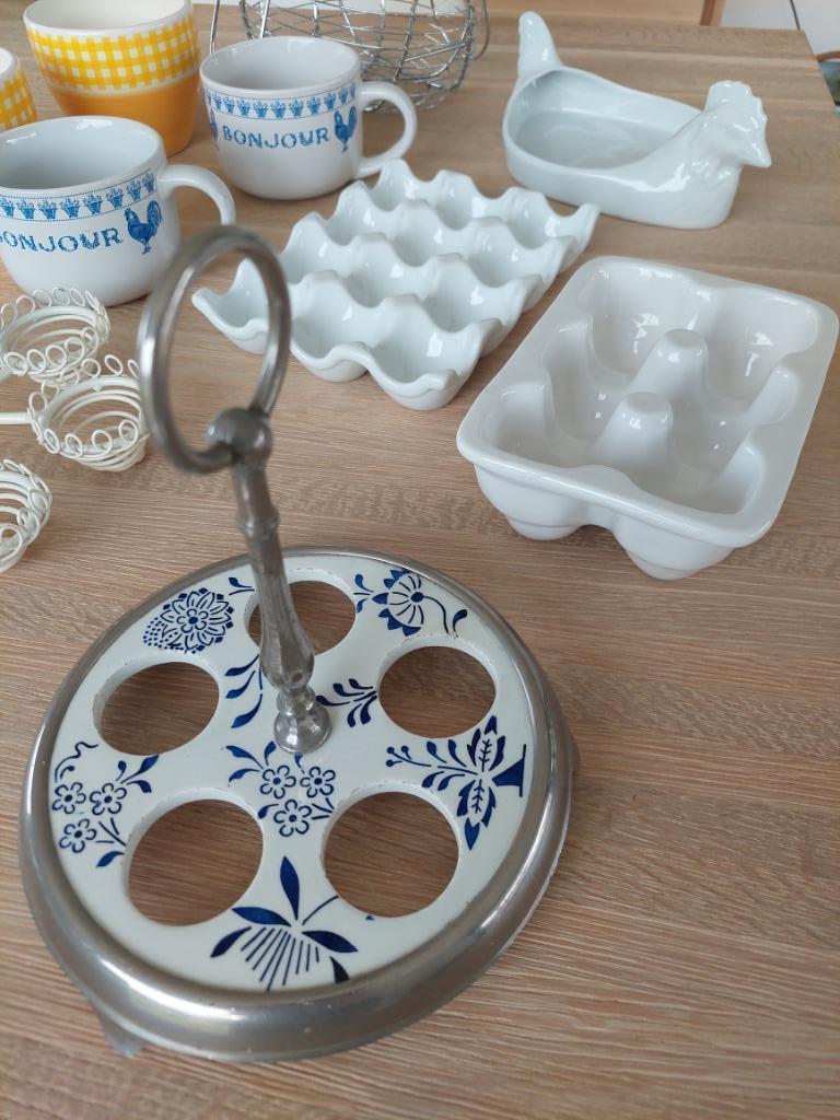 Pasen. Eierhouder, eoermandje, mokken..4€/st, Ophalen of Verzenden, Zo goed als nieuw