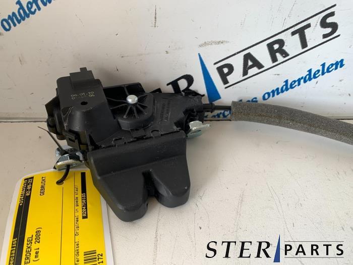 Mécanique de verrouillage couvercle coffre d'un Mercedes C-, Enlèvement ou Envoi, 3 mois de garantie, Utilisé, Mercedes-Benz