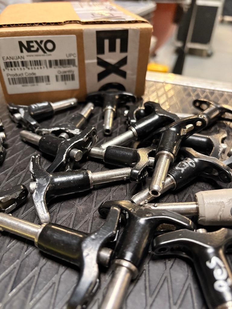 Nexo Geo S805/S830/S1210/S1230 Quick Release Pin, TV, Hi-fi & Vidéo, Enlèvement ou Envoi, Utilisé