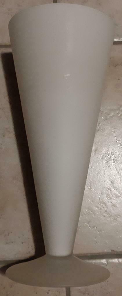 decoratieve moderne vaas, Ophalen of Verzenden, Gebruikt, Wit, Glas