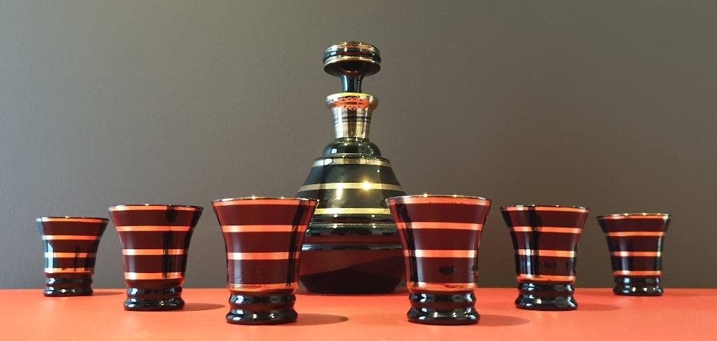 Service à liqueur art déco Boom en verre hyalite, Enlèvement
