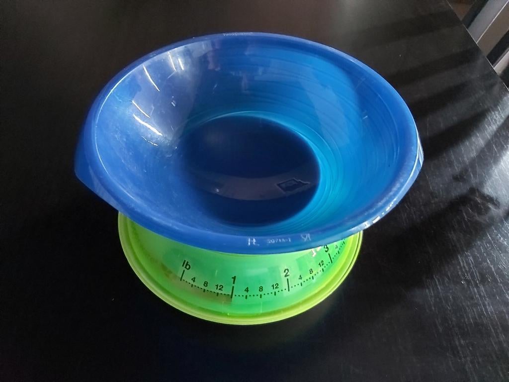 Tupperware weegschaal, Huis en Inrichting, Ophalen of Verzenden, Zo goed als nieuw