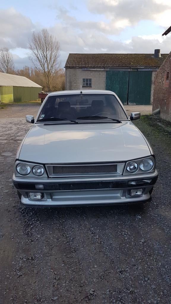 PEUGEOT 505 GTI, Auto's, 4 deurs, Achterwielaandrijving, 4 cilinders, Leder