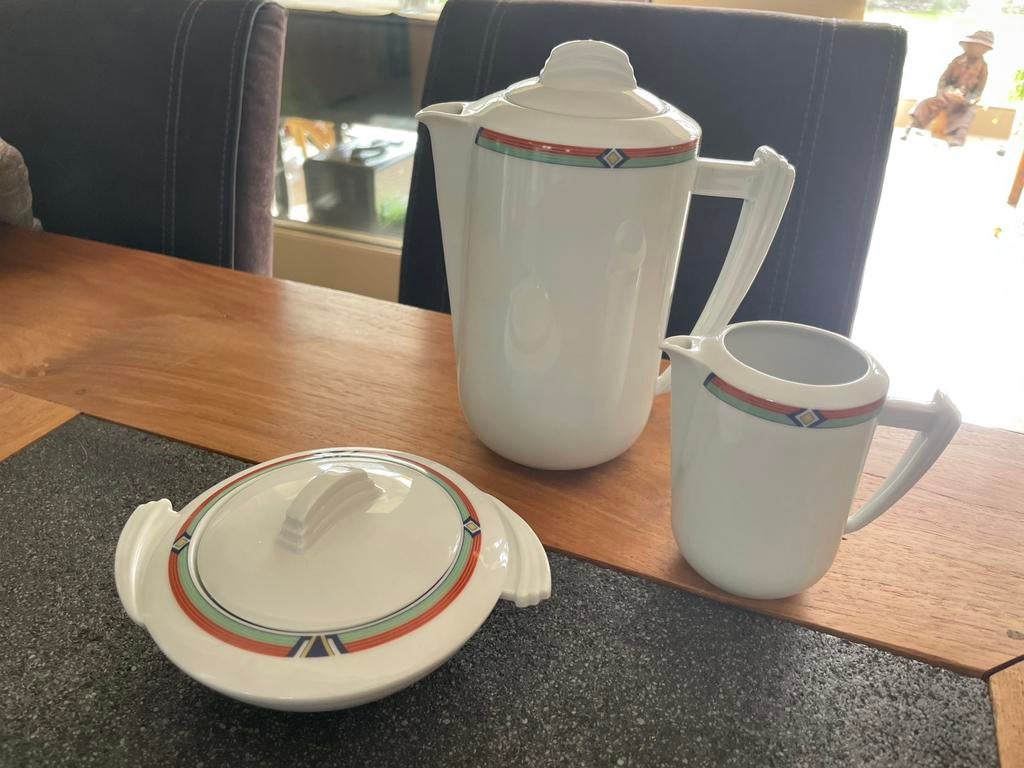 Limoges koffie servies - 12 personen, Huis en Inrichting, Keuken | Servies, Ophalen, Nieuw, Overige stijlen, Kop(pen) en/of Schotel(s)