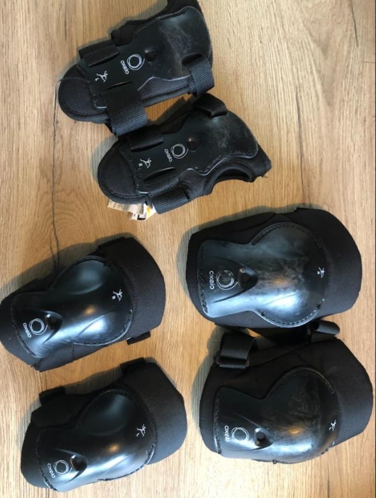 Knie- pols en elleboogbeschermers, Sport en Fitness, Overige merken, Gebruikt, Kinderen, Ophalen of Verzenden