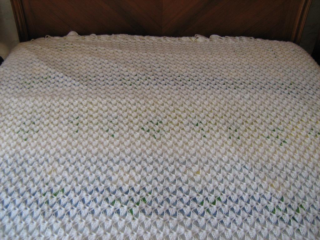 1 couvre-lit en laine crocheté à la main, Maison & Meubles, Enlèvement ou Envoi, Utilisé, Autres types, Blanc