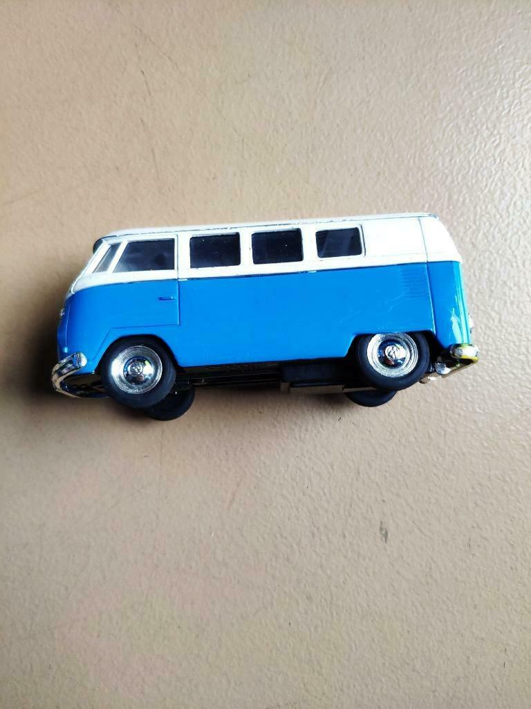 Welly schaalmodel VW Micro mini wit blau Volkswagen bus 1962, Enlèvement ou Envoi, Utilisé, Bus ou Camion