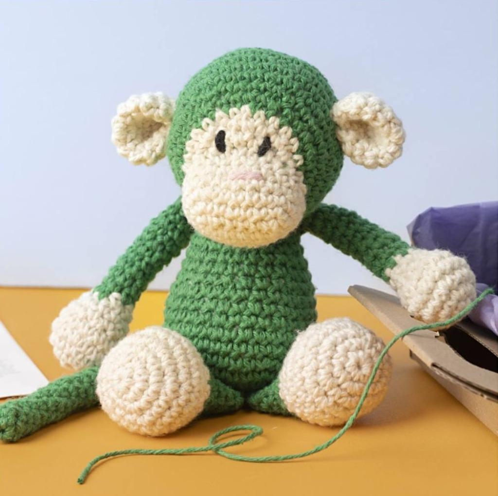 Hobbyset Amigurumi Aap haken 22cm – 1 doos, Hobby en Vrije tijd, Verzenden, Nieuw