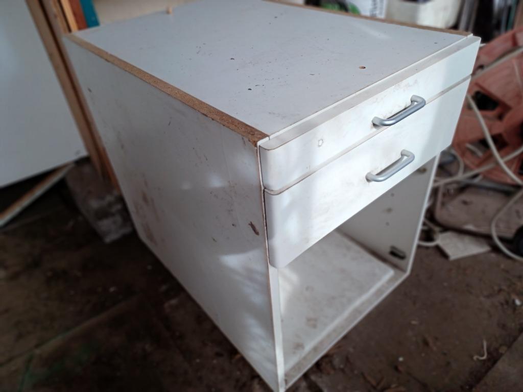 Wit kastje met 2 grote schuiven in goede staat, Huis en Inrichting, Ophalen, Minder dan 50 cm, Gebruikt, 1 of 2 laden