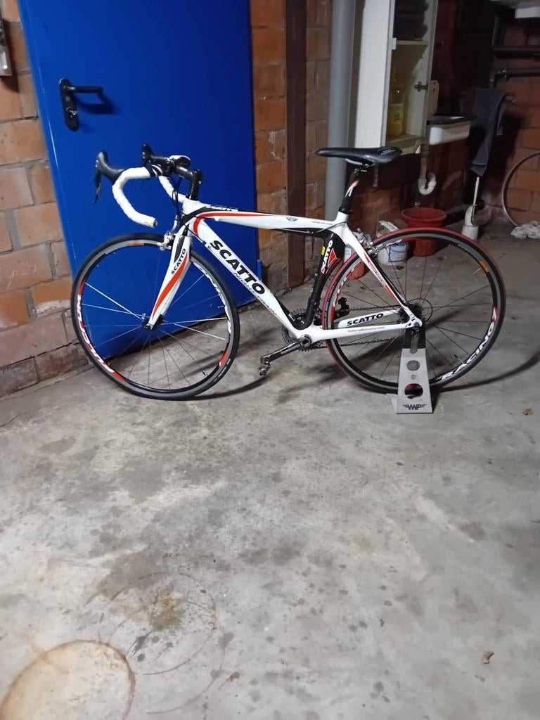 Scatto night train, Fietsen en Brommers, Fietsen | Racefietsen, Carbon, Ophalen