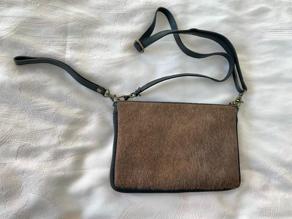 Petit sac en cuir noir et peau de vache, Enlèvement, Neuf, Noir, Autres types