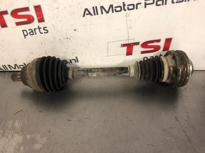 Arbre de transmission avant gauche d'un Volkswagen Golf, Volkswagen, -, 3 mois de garantie, Utilisé