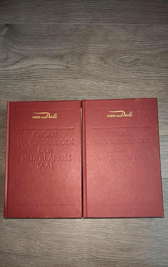 Van Dale - deel 1 & 2 Groot Woordenboek der nederlandse taal, Van Dale, Néerlandais, Comme neuf, Enlèvement