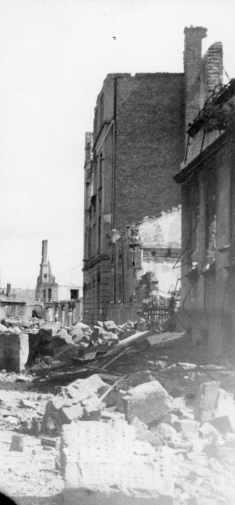 photo orig. GI US Army - ville allemande bombardée - WW2, Collections, Envoi, Armée de terre, Photo ou Poster
