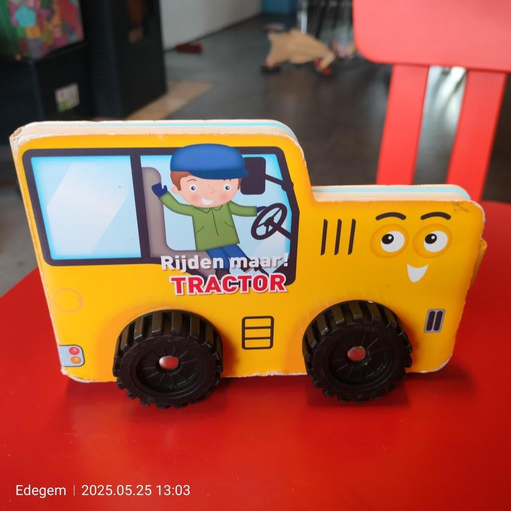 Rijden maar tractor, Ophalen, Gelezen, Yo-Yo Books, 2 tot 3 jaar