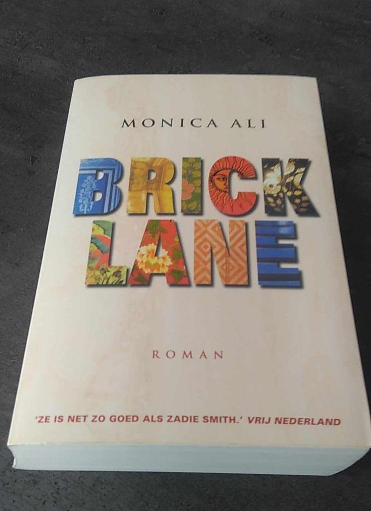 Brick Lane, Ophalen of Verzenden, Monica Ali