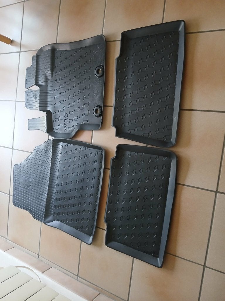 Tapis de sol en caoutchouc, Enlèvement, Neuf