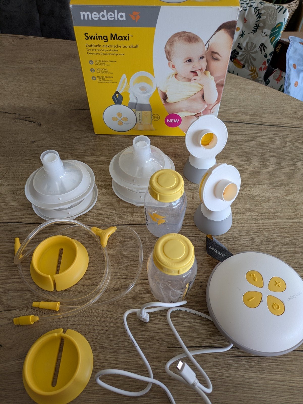 Dubbele elektrische borstkolf Medela Swing Maxi, Kinderen en Baby's, Ophalen, Borstkolf, Medela