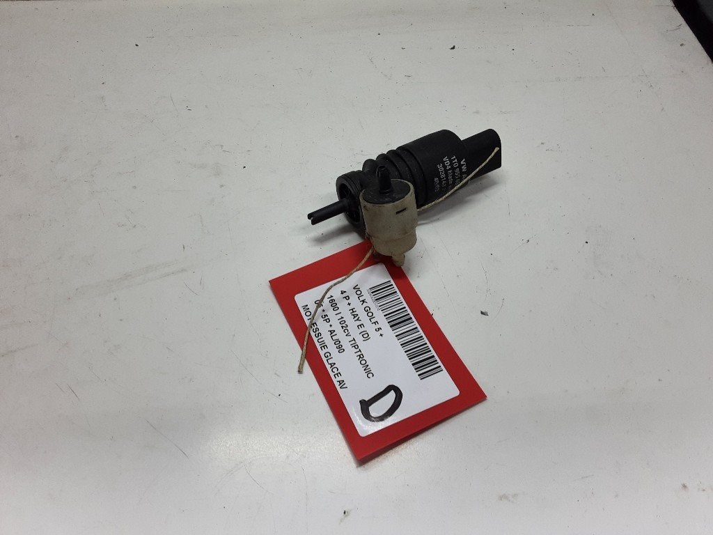 RUITENSPROEIERPOMP VOOR Golf V (1K1) (1T0955651A), Gebruikt, Volkswagen, Mevr. I. Hauben, Rue de l'Espoir 34 34
4030  GRIVEGNÉE, BE