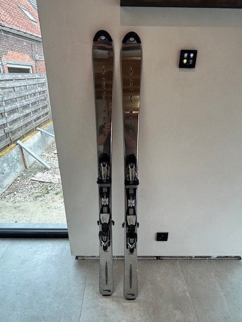 Volant 165 cm-piste/all‑mountain ski’s+Atomic Neox bindingen, Sports & Fitness, 160 à 180 cm, Autres marques, Skis, Comme neuf