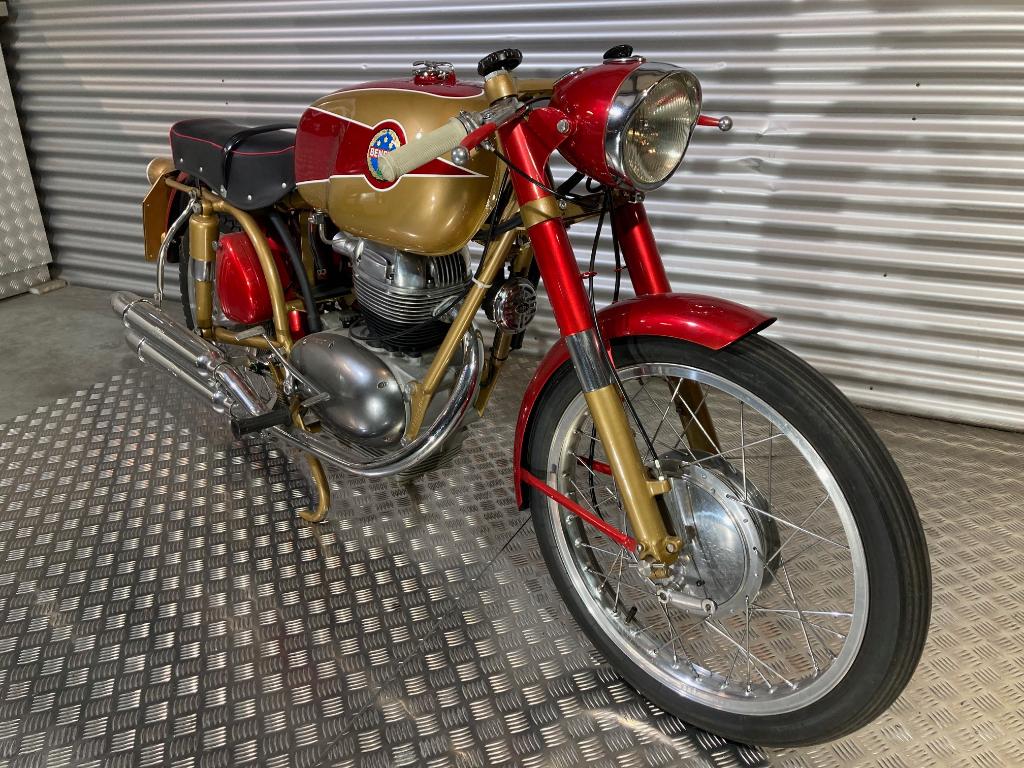 Benelli 175 Super Sport 4T in perfect onderhouden staat!, Motoren, 175 cc, Occasion, Bedrijf, Overig
