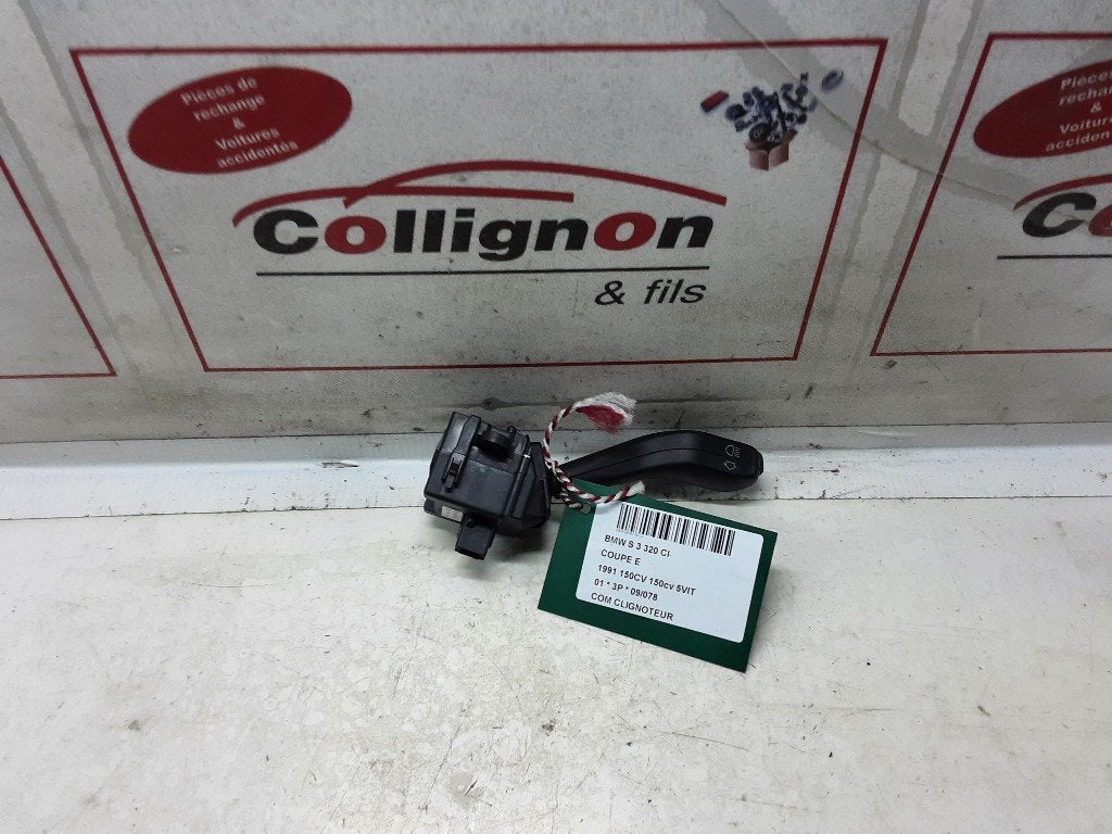 COMMUTATEUR CLIGNOTANT BMW 3 serie (E46 / 2) (8363668K), Utilisé, BMW, Petuelring 130
80809  München, DE, Bayerische Motoren Werke AG