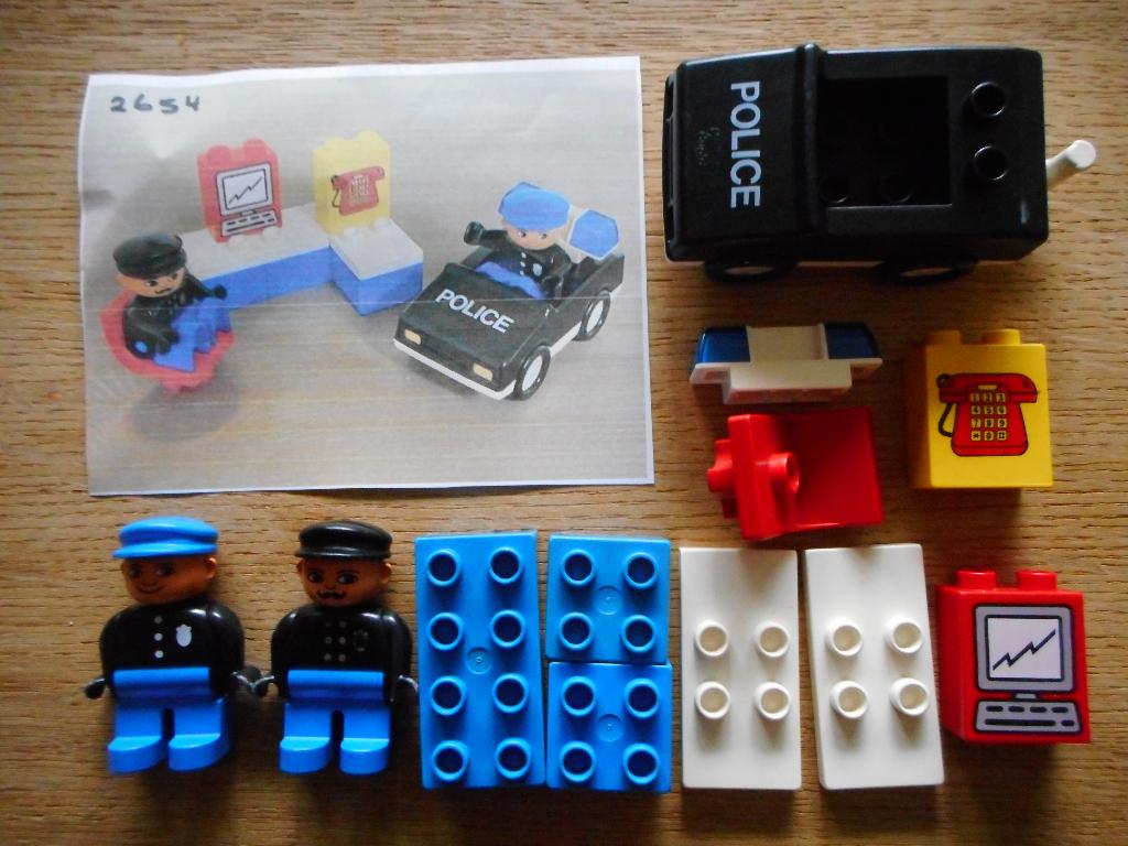 Lego Duplo 2654 - Politiebureau, Ophalen of Verzenden, Gebruikt, Complete set, Duplo