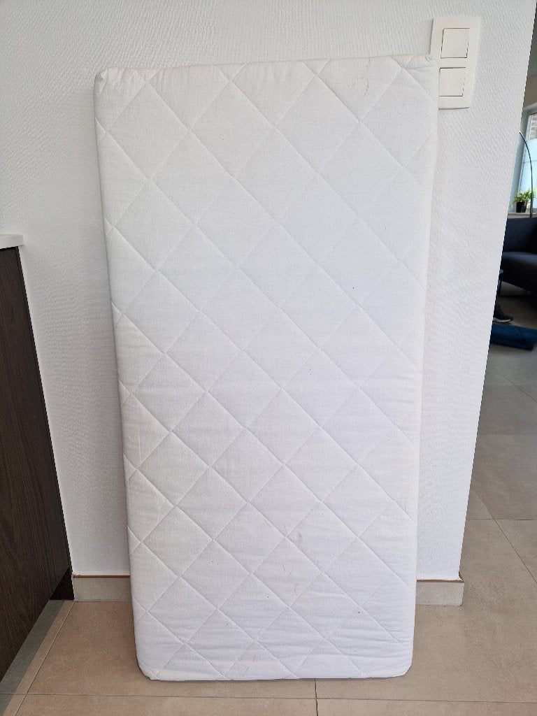 Matelas de lit pour bébé, Enfants & Bébés, Enlèvement, Utilisé, Lit